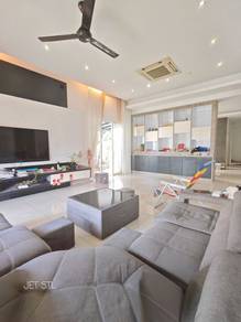 Semi-Detached House For Sale in Setia Alam,SGR