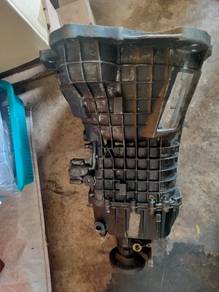 Ford transit 2.5 gear box