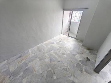 Flat For Sale in Taman Daya Shop Apartment