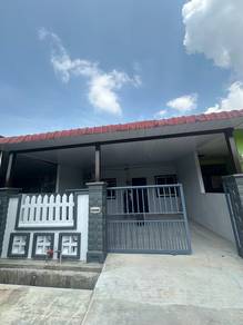 Terraced House For Rent in Lunas,KDH