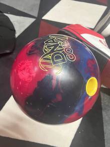 Bola Bowling & Kasut Bowling