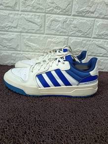 uk7 Adidas Entrap sneakers