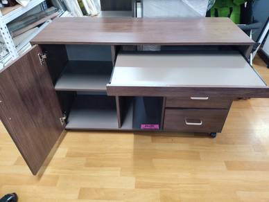 Meja Komputer Mcm Baru Lagi ( MK140T )