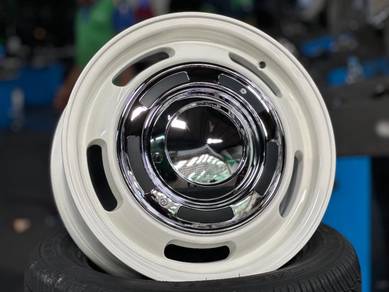 NEW 15 Dean Cross Country White Rim Suzuki Jimny