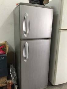 Fridge Small Peti Sejuk Kecil Refrigerator Ais LG