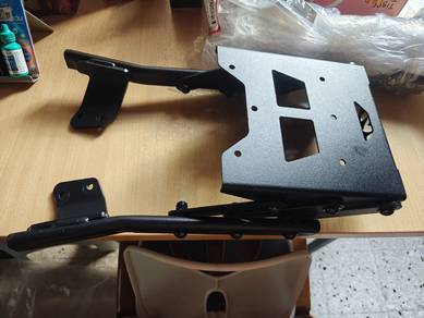 GIVI Rear Rack LC135V8,Y15ZR