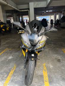 Yamaha R15