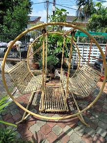 Garden Swing.