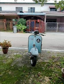 Vespa Super 150