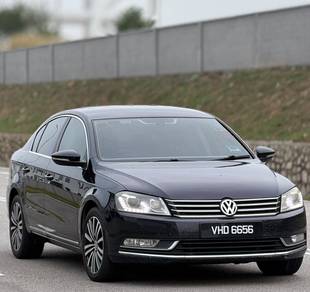 Volkswagen Passat TSI (CBU) in Durian Tunggal, MLK