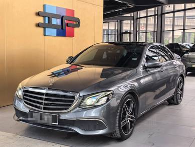 Mercedes Benz E300 300 EXCLUSIVE in Salak Selatan, KUL