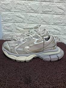 uk7 Balenciaga 3XL Destressed