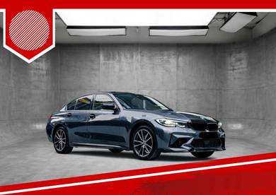 BMW 320i 20i SPORT in Others, KUL