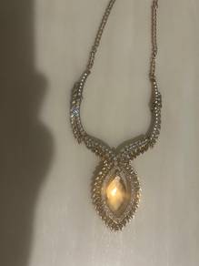 Colorful Stones Decorated Necklace