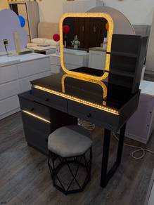 Table Makeup + Led Touchscreen ⭐️
