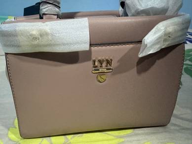 Lyn handbag