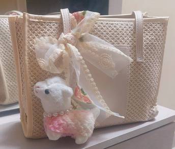 cute handbag (new)
