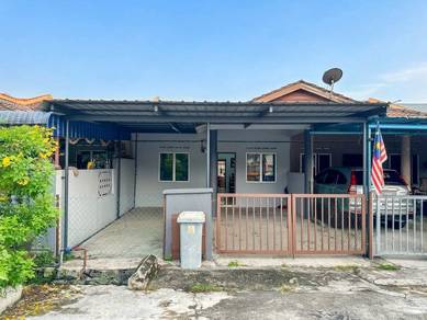 1-storey Terraced House For Sale in Banting,SGR