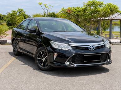 Toyota Camry HYBRID LUXURY in Kajang, SGR