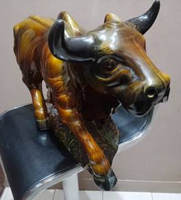 Massive 21" Vintage Ceramic Bull Statue (8kg)