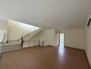 3-storey Terraced House For Sale in Puchong,SGR