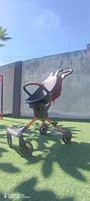 STROLLER 360 /  Lipat