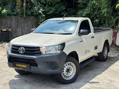 Toyota Hilux SINGLE CAB in Salak Selatan, KUL
