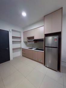 Service Residence For Rent in Emerald 9