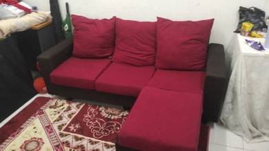 Sofa bentuk L untuk dijual