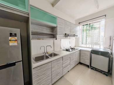 Townhouse For Sale in Seri Kembangan,SGR