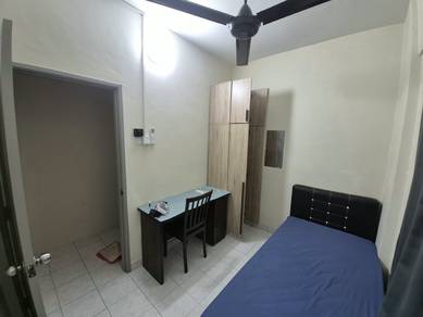 Room in Mutiara Damansara, SGR