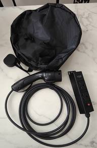 EV discharge plug 