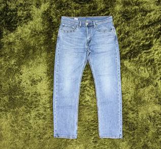 Levi’s 502 sz 32.:..