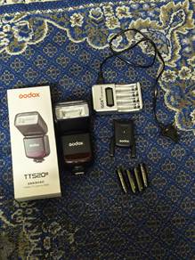 Speedlite Godox tt520iii