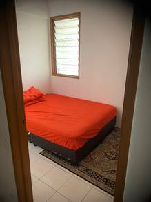 Room in Seri Kembangan, SGR