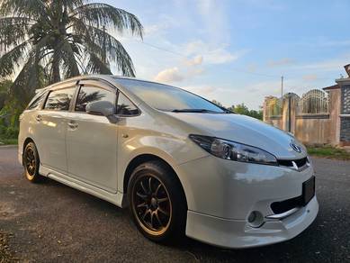 Toyota Wish S in Pengkalan Chepa, KTN