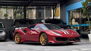 Ferrari 488 PISTA in Bangsar, KUL