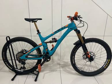 Yeti SB6