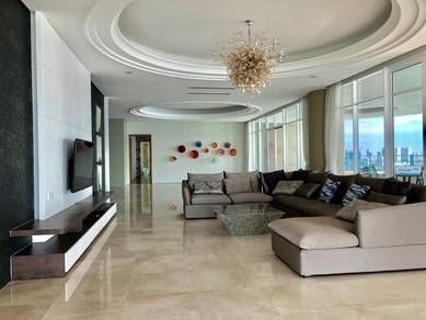 Condominium For Sale in 8 Gurney ( The Shore )