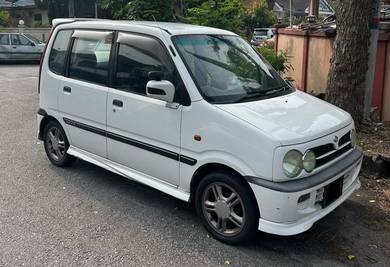Perodua Kenari EZ AERO in Puchong, SGR