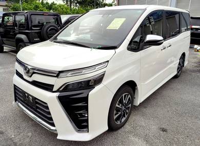 Toyota Voxy ZS KIRAMEKI III in Kajang, SGR