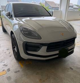 Porsche Macan in Georgetown, PNG