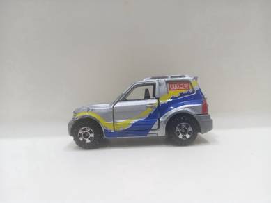 Tomica No. 72 Mitsubishi Pajero Rally Type Diecast