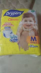 pampers drypers tape size M