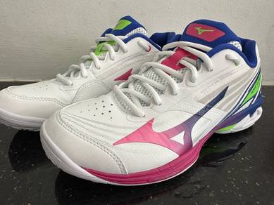 Mizuno Wave Claw 4 badminton shoes
