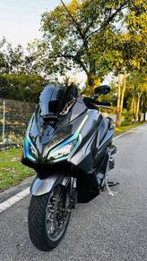 Honda Forza 250