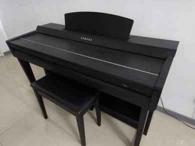 Yamaha Clavinova CVP-605 Digital Piano- Quick Sale