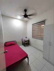 Room in Setia Alam, SGR