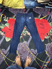 seluar jeans gu saiz 31
