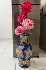 Unique flower pot